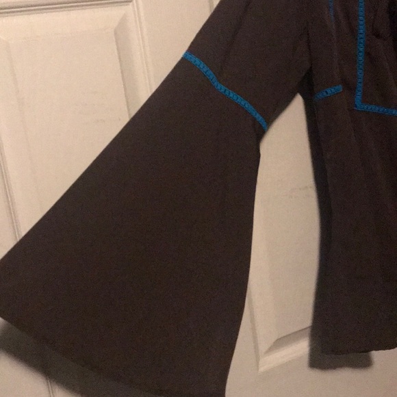 Longed sleeved brown blouse - Picture 2 of 4